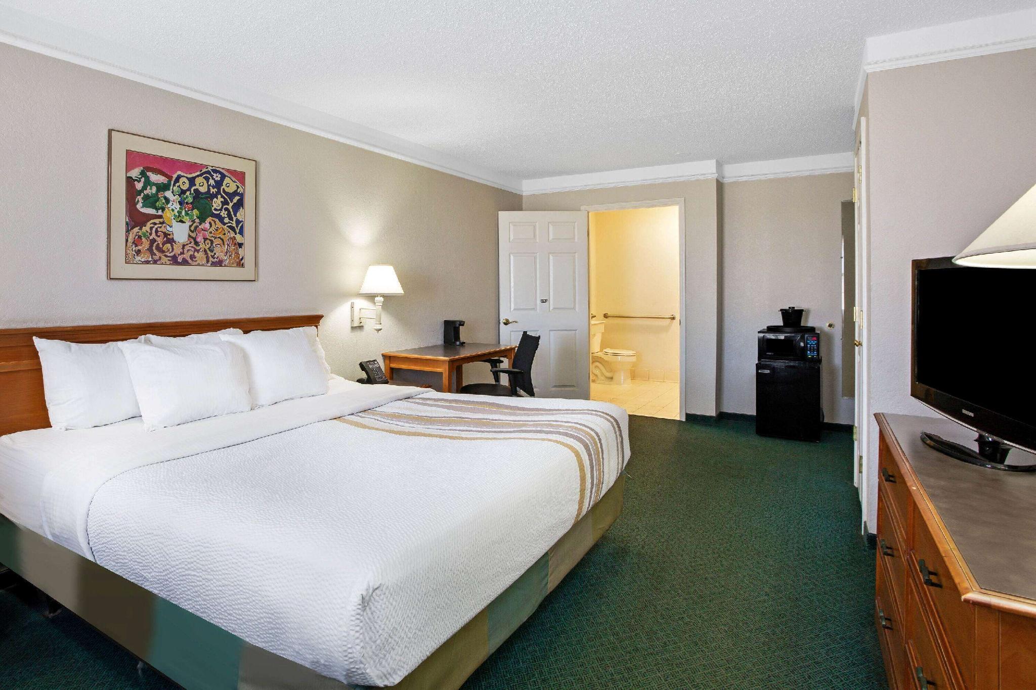 Baymont By Wyndham Fort Stockton Extérieur photo